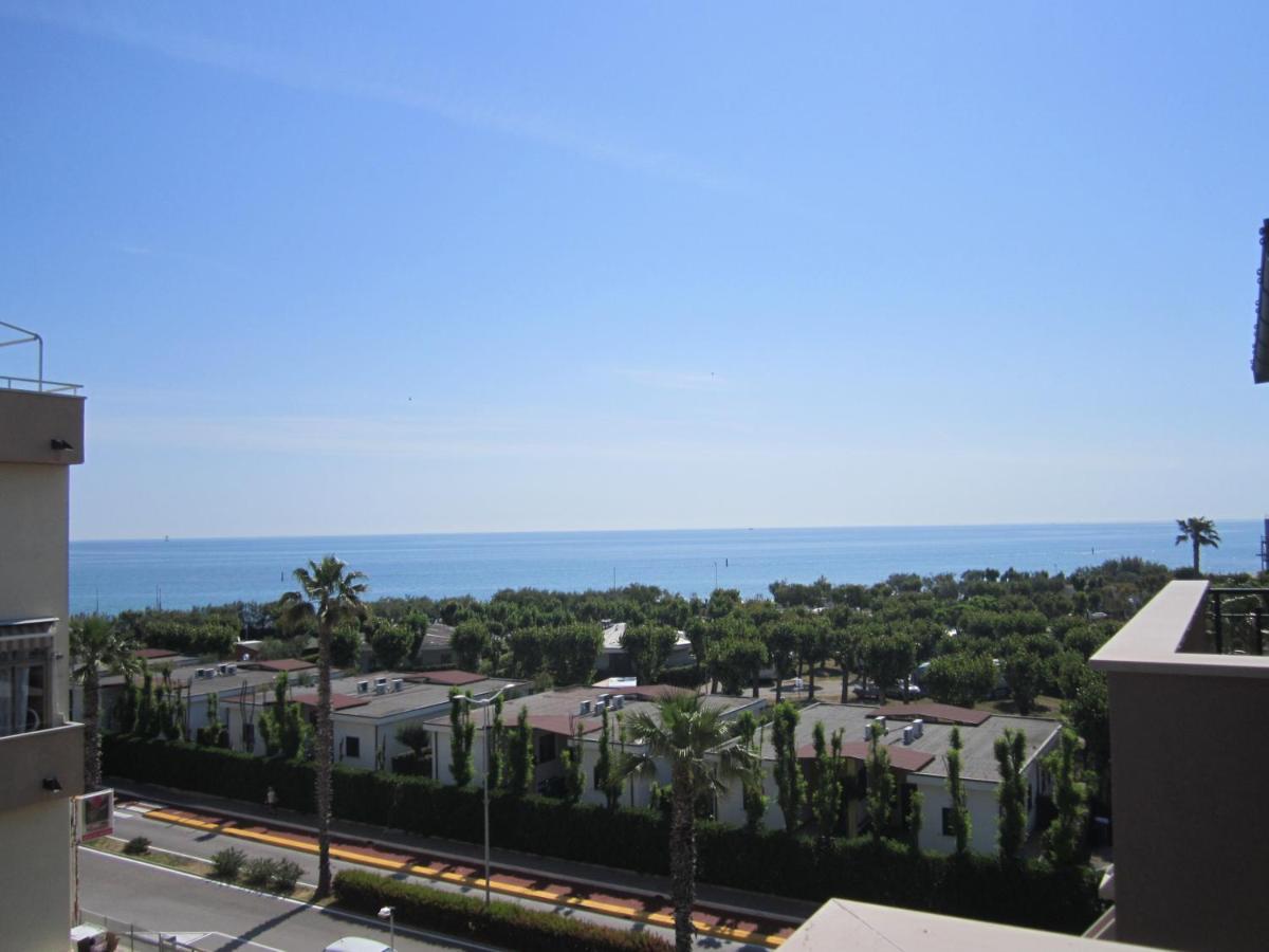 Casa Antonia Apartment Porto SantʼElpidio Екстериор снимка